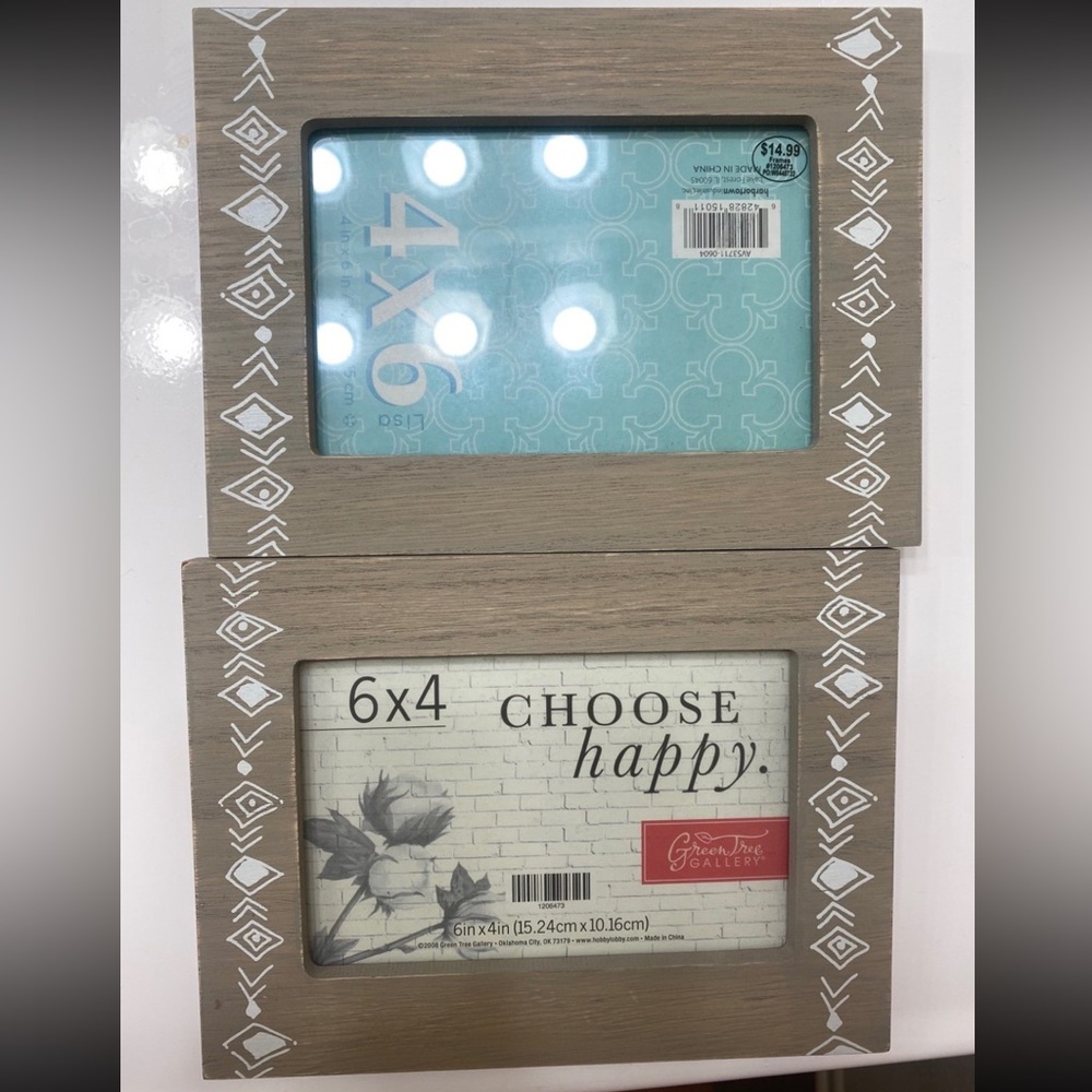 Set of two 4x6 wooden frames